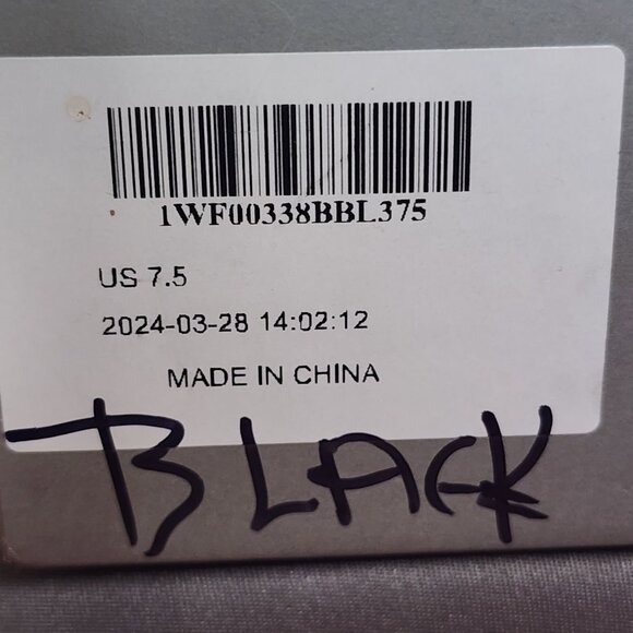 Newbella Black Mousse Fit Pointed Toe Square Heel Gold Tone Chain Dress Mule 7.5 - Picture 11 of 16